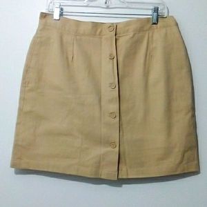Allyson Whitmore Tan golf skort with pockets